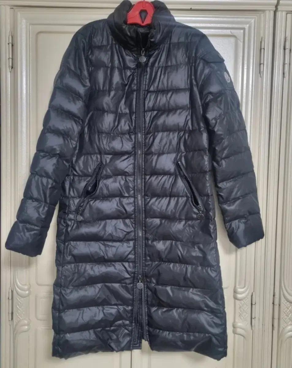 몽클레어 블랙 롱 패딩 코트