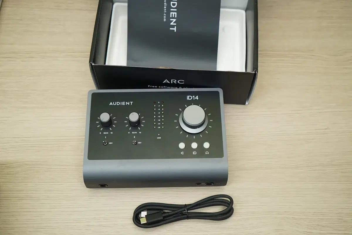 Audient id14 mk2 오인페 상태A급