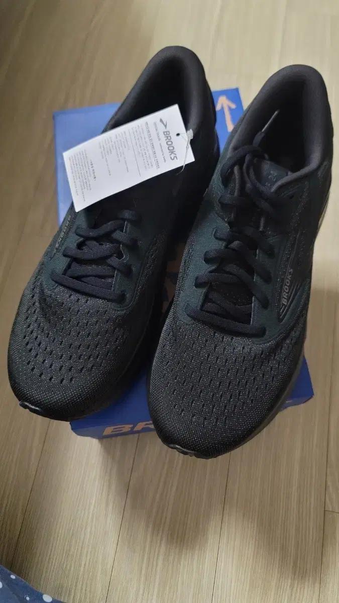 브룩스 러닝화 아드레날린 GTS 24 블랙 남성280