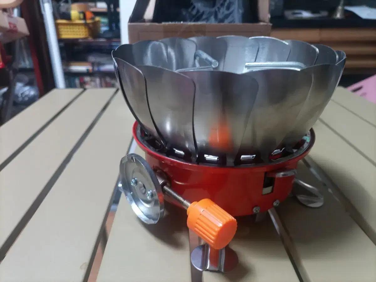 미사용품. 휴대용 방풍 미니 가스 버너입니다