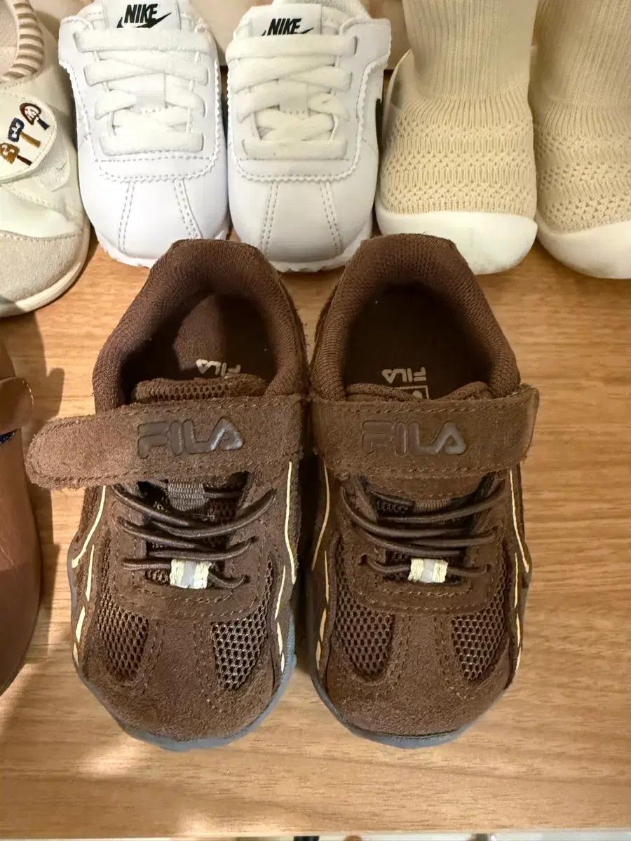 휠라 에샤페 130