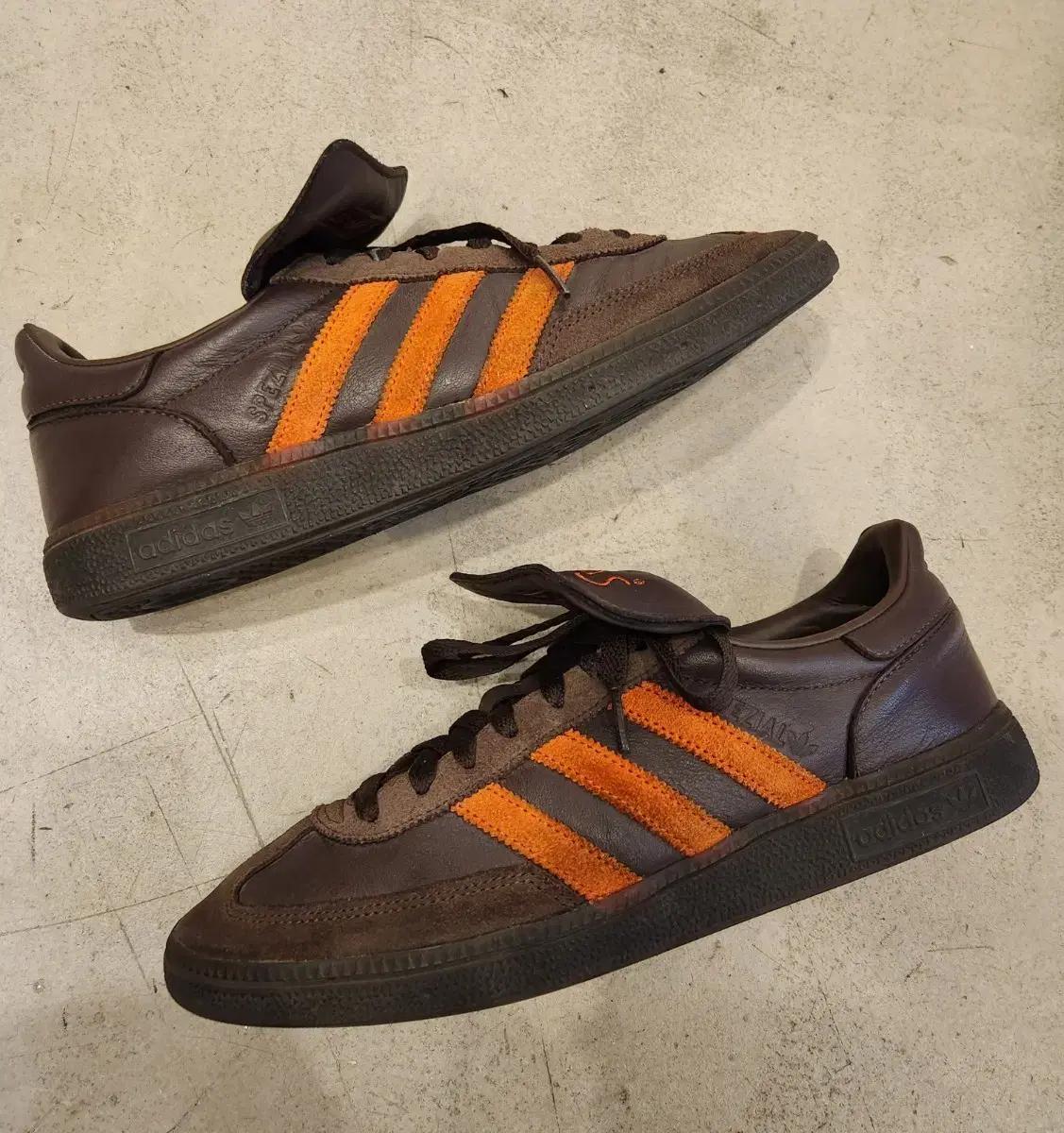 아디다스 스페지알 핸드볼 컬리지에이트 275