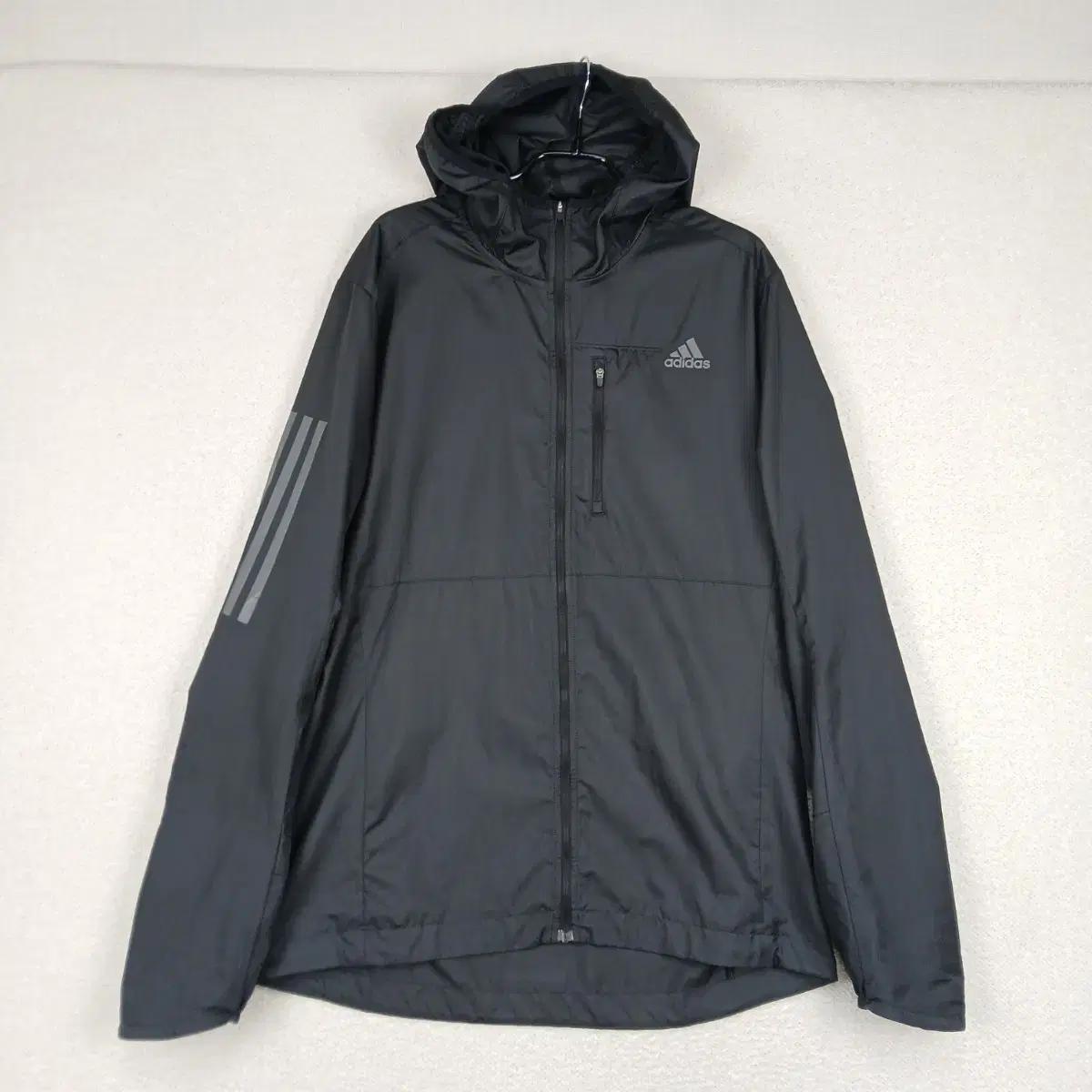 아디다스 남성 블랙 바람막이 후드 자켓(105)