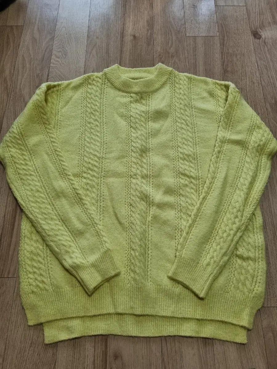 케이블 니트 스웨터 라임색