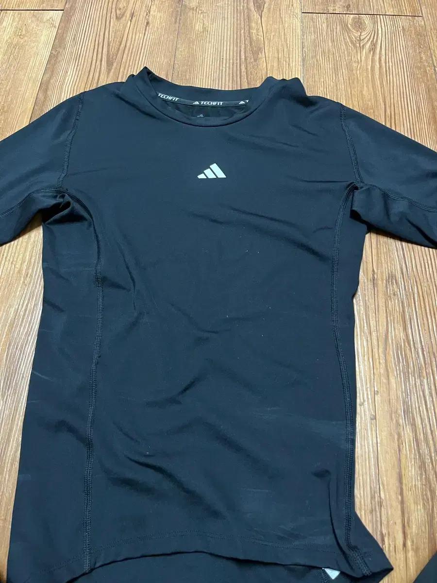 아디다스 트레이닝복 판매합니다 M