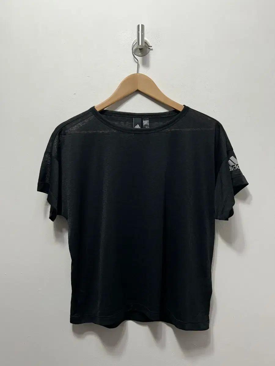 아디다스 여성 반팔 티셔츠 XS