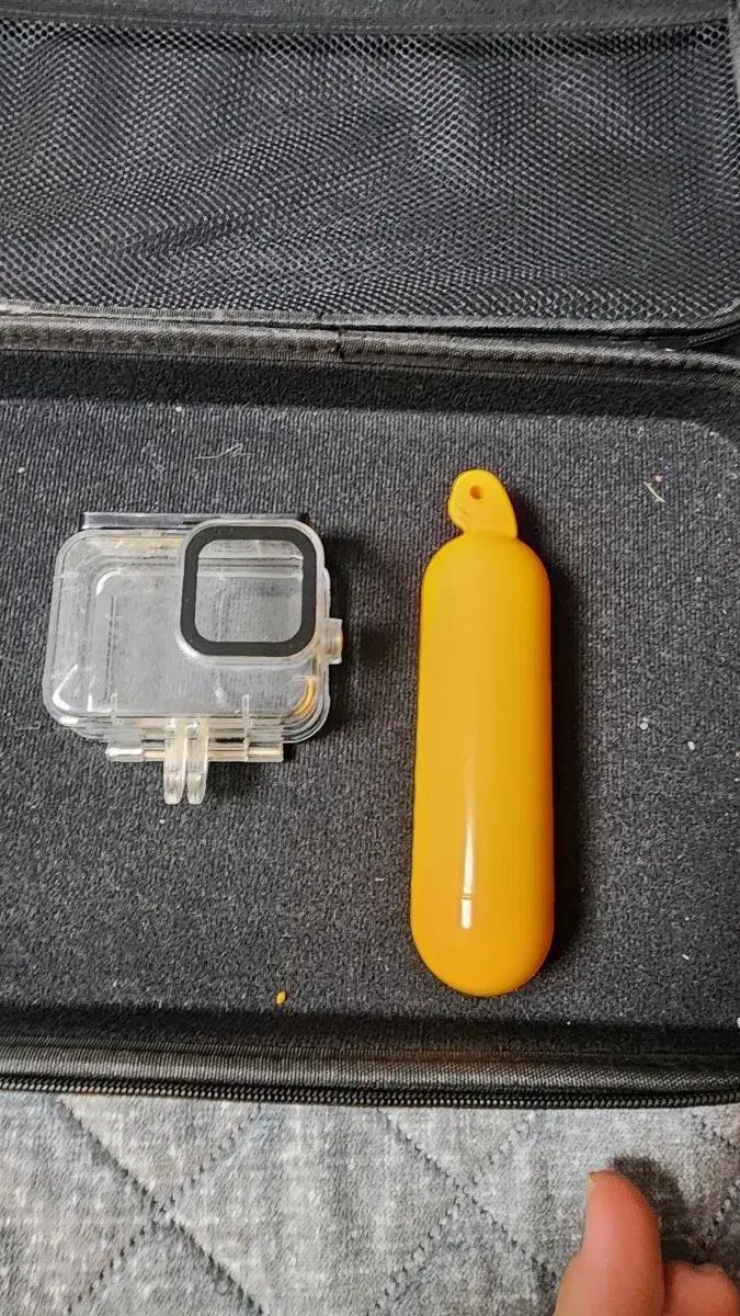 고프로 방수케이스 + 옐로우 플로팅 그립