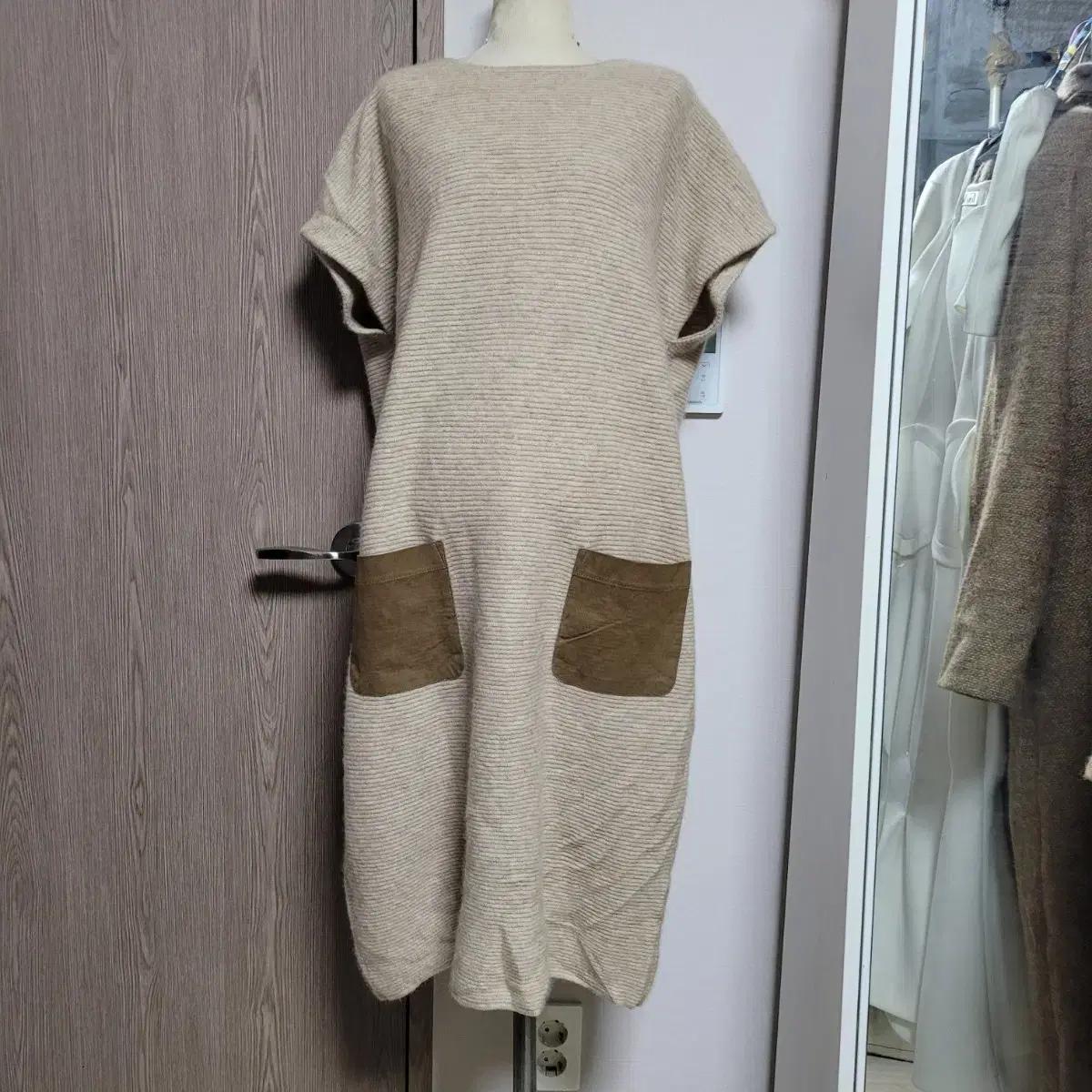 고비 GOBI 캐시미어100% 베이지 니트 롱 원피스