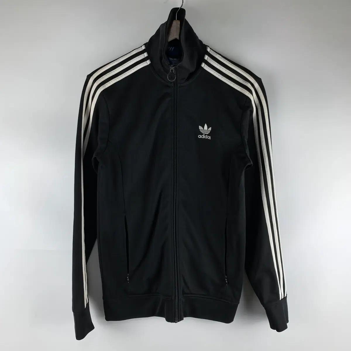 아디다스 블랙 유로파 트랙탑 져지 100 .251205