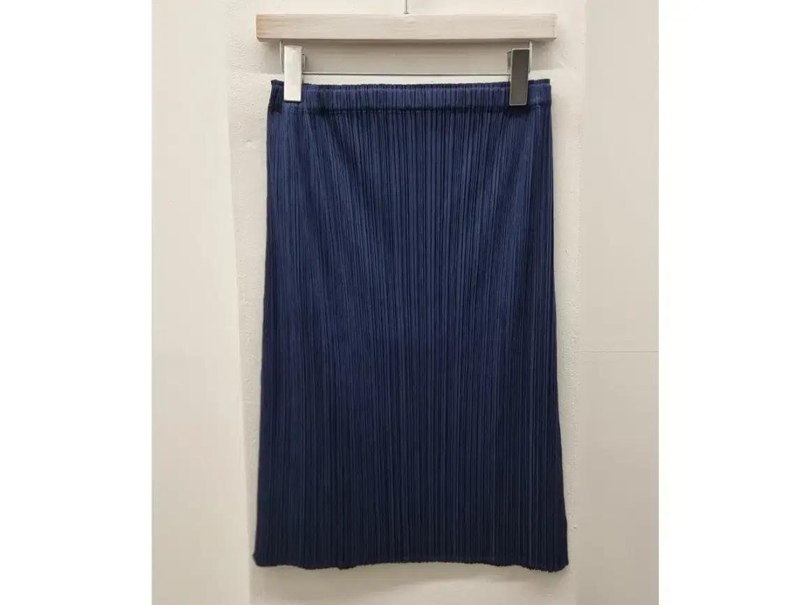 PLEATS PLEASE (24~30)