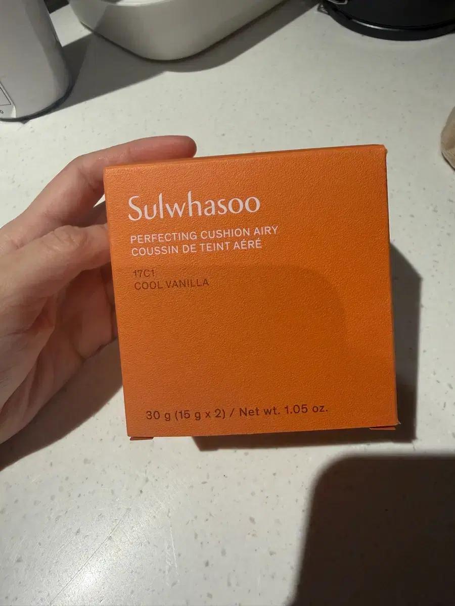 설화수 퍼펙팅 쿠션 에어리 쿨 바닐라 17c1 새상품