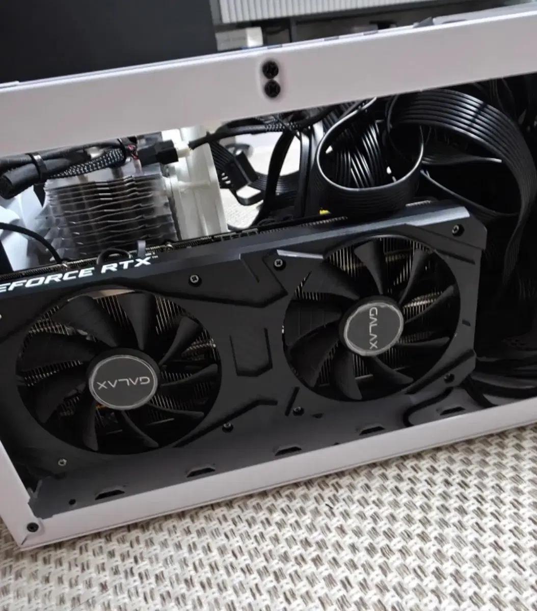 AMD Ryzen 7 5700X ( 인텔 12600K 동급)