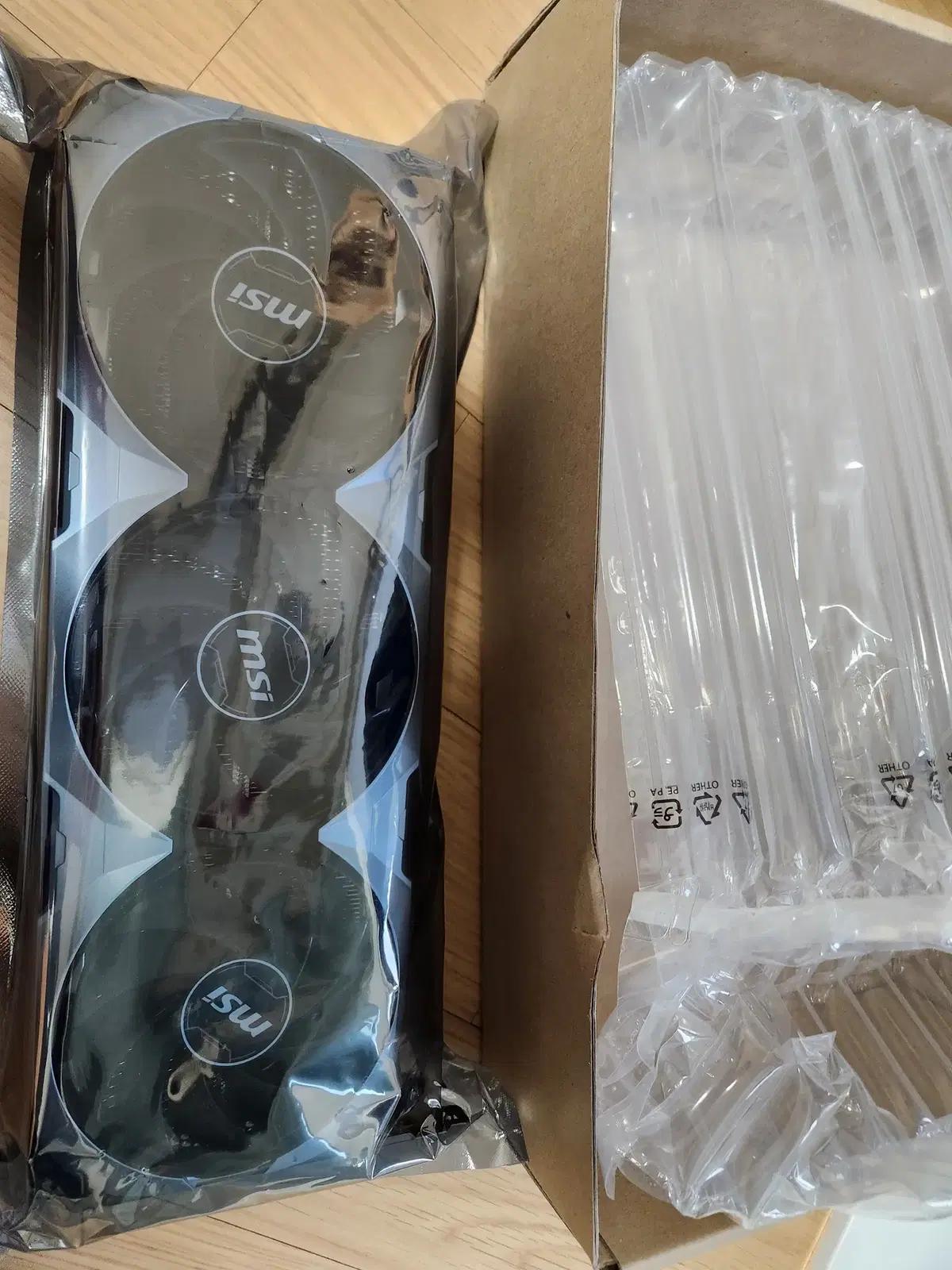 [MSI] 지포스 RTX 4070Ti SUPER 벤투스 3X 16GB