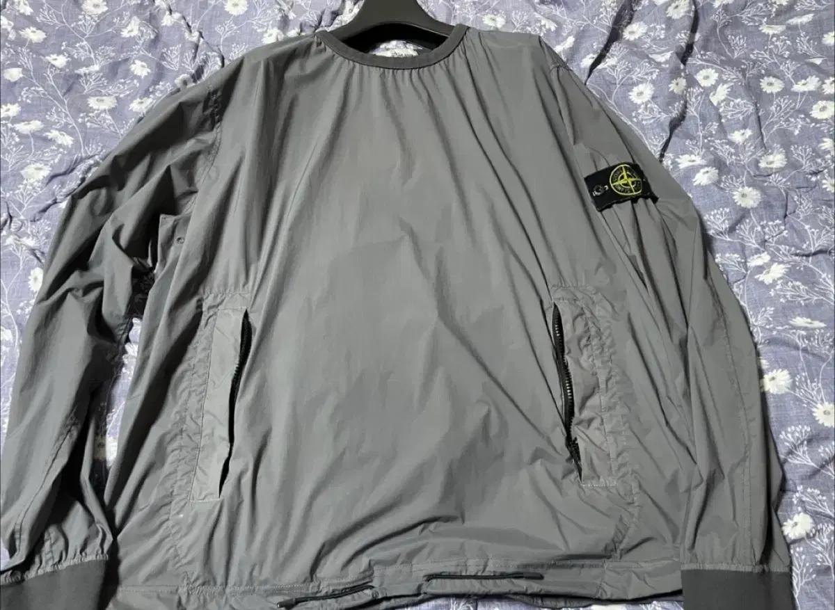 스톤아일랜드 스킨터치tc 맨투맨 팝니다 xl