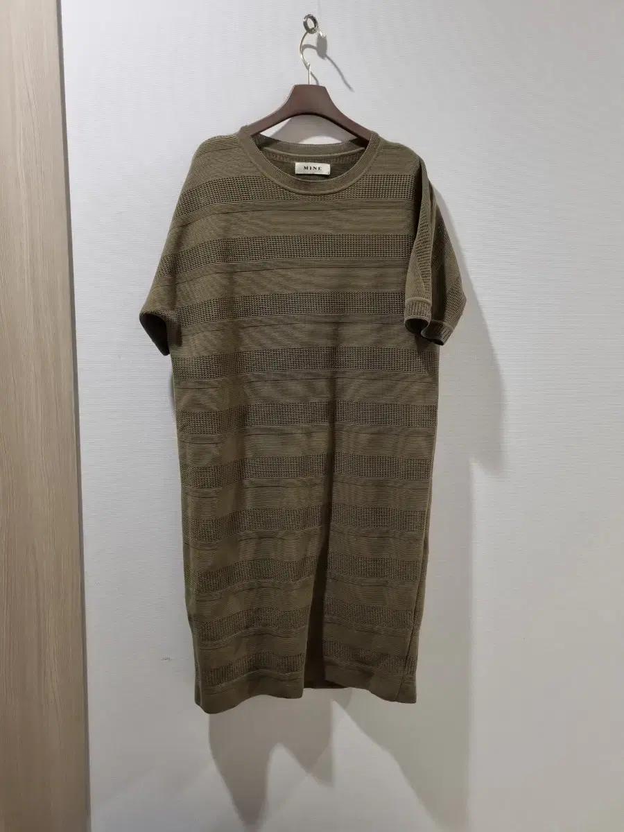 한섬 MINE 마인 니트 원피스 이너세트 카키색