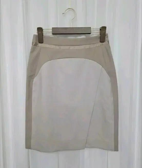 새)울 100 여자 스커트 하의 치마 코디 정장 수트 셋업 캐주얼 면접
