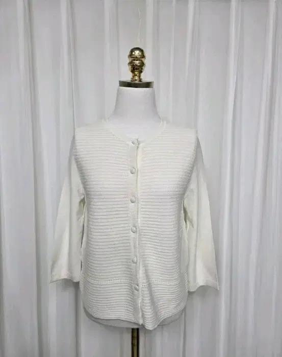 새)요하넥스 화이트 니트 여성 가디건 스웨터 프리 사이즈 캐주얼