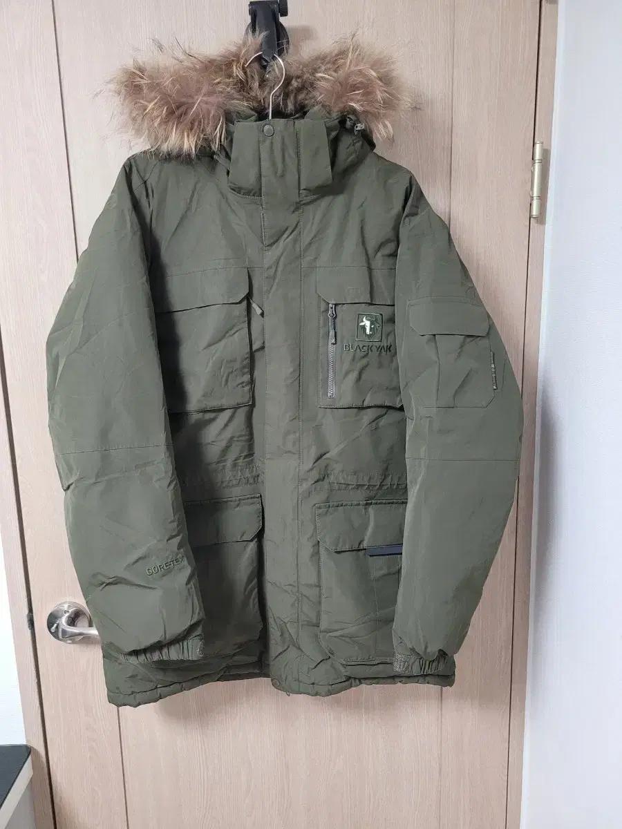 남성)블랙야크 고어택스 구스다운패딩 2XL (2XL정핏추천)