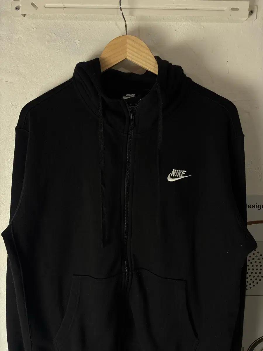 나이키 스우시 후드집업