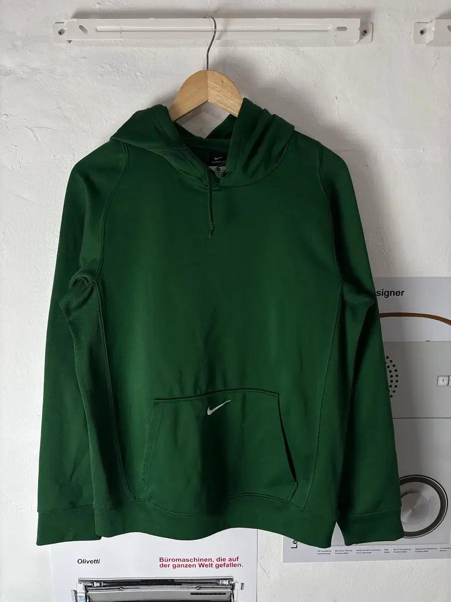 나이키 스우시 후드티