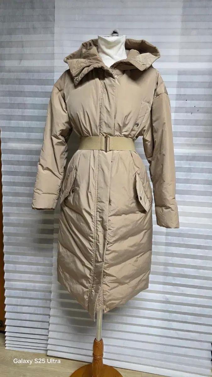 벨티드 롱 패딩 코트