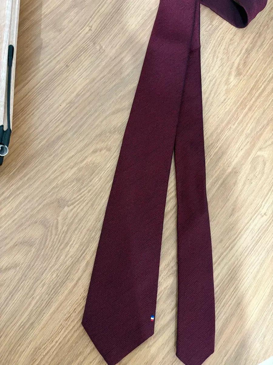 듀퐁 버건디 넥타이