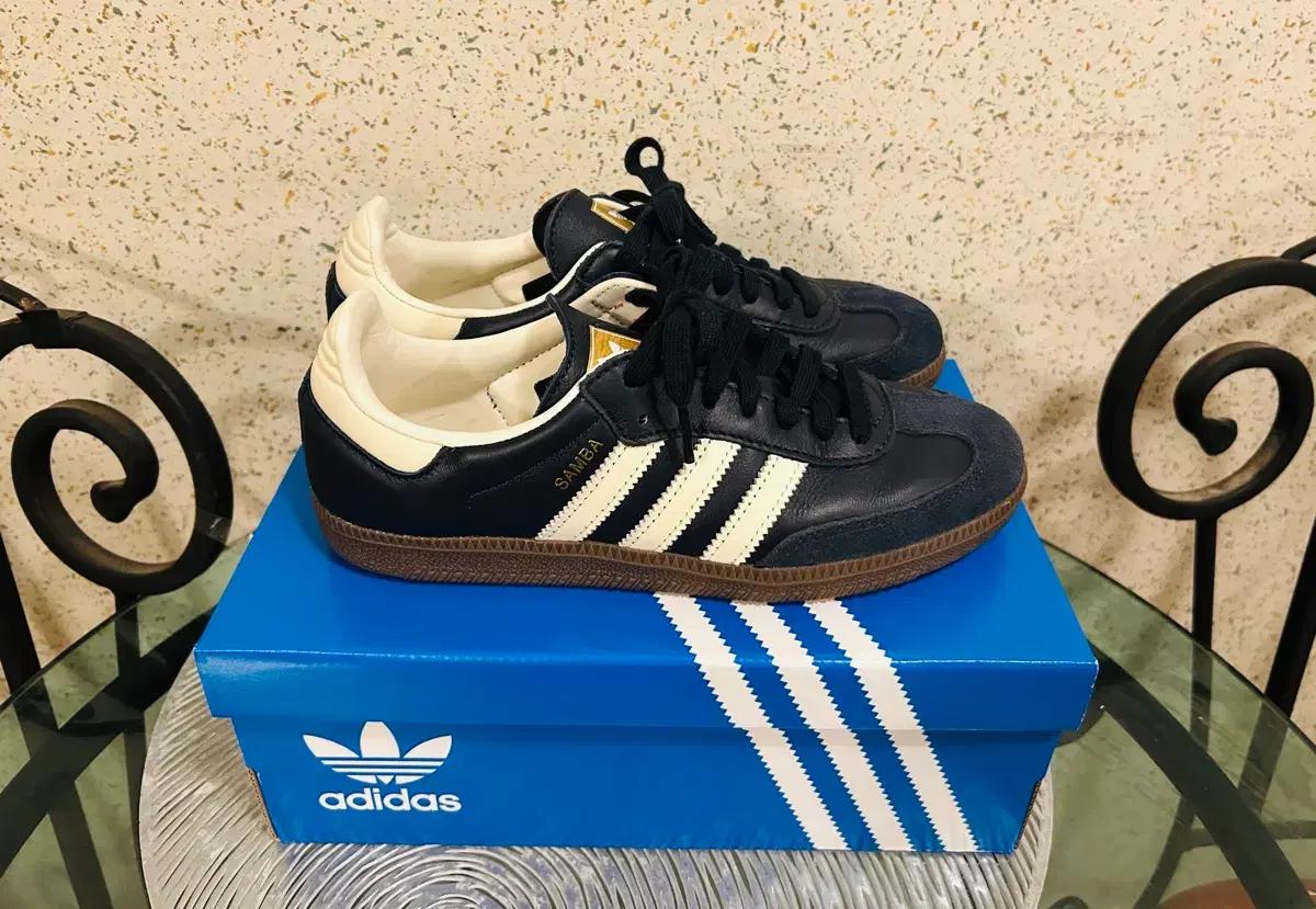 여성 아디다스 삼바OG 네이비/화이트