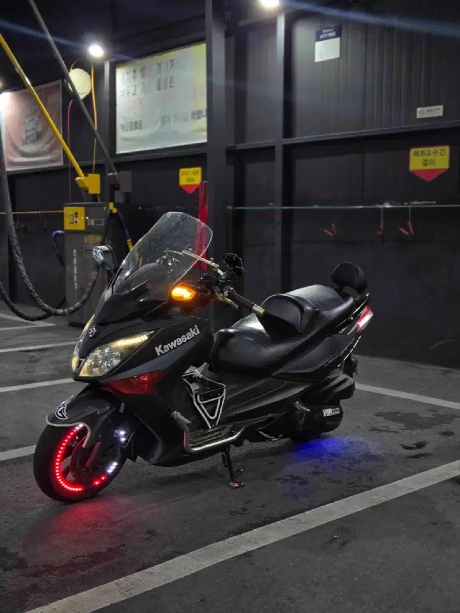 대구 16년 조이맥스300 풀튜닝 크루심 보이져 xmax pcx nmax