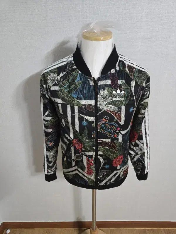 아디다스/여성용/집업져지/정품/상태A