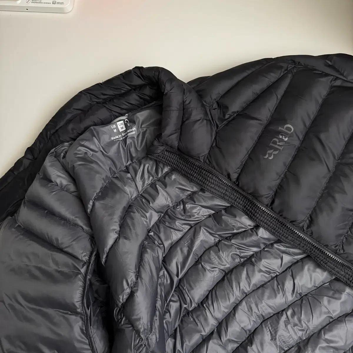 Rab 랩 씨러스 자켓 패딩 블랙