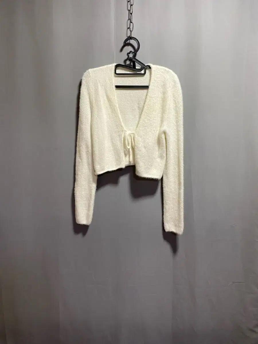 [h&m] 화이트 크롭 니트 가디건 (44추천)