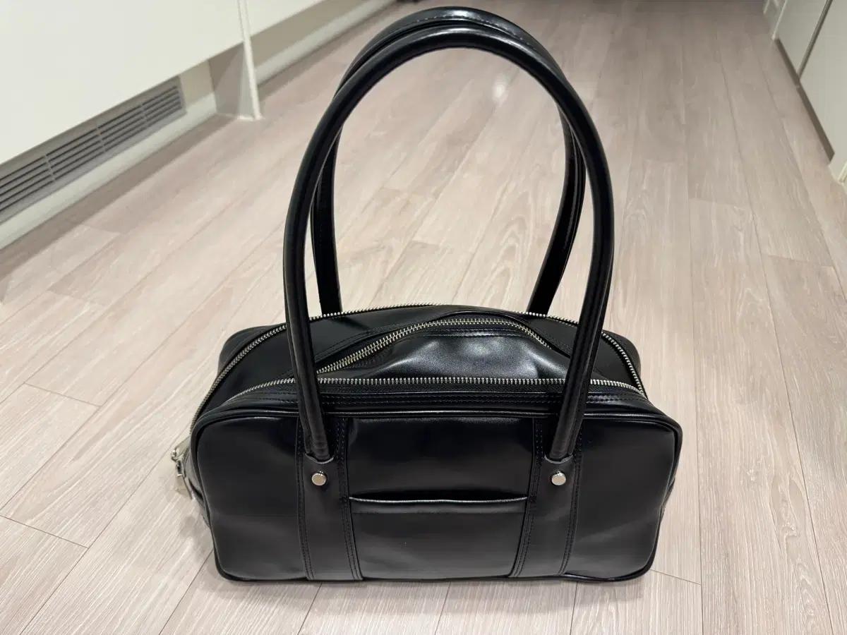 꼼데가르송 더블 지퍼 숄더백 마듐