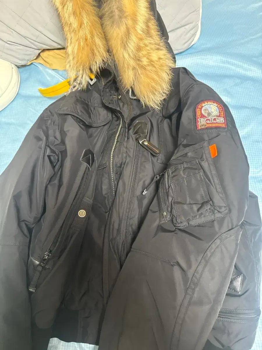 파라점퍼스 블랙 패딩 점퍼