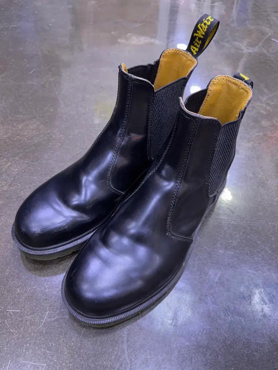 닥터마틴 2976 워커 첼시부츠 270