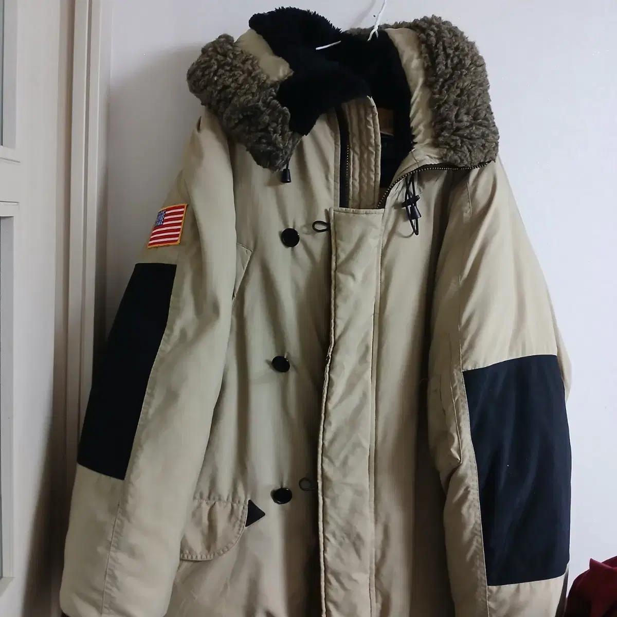 혹한 겨울에도 따뜻하게 입는 폴로 진스 헤비 패딩 파카