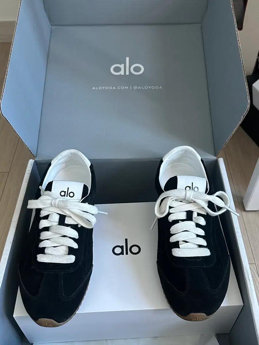 알로 스니커즈 8사이즈 245 판매합니다