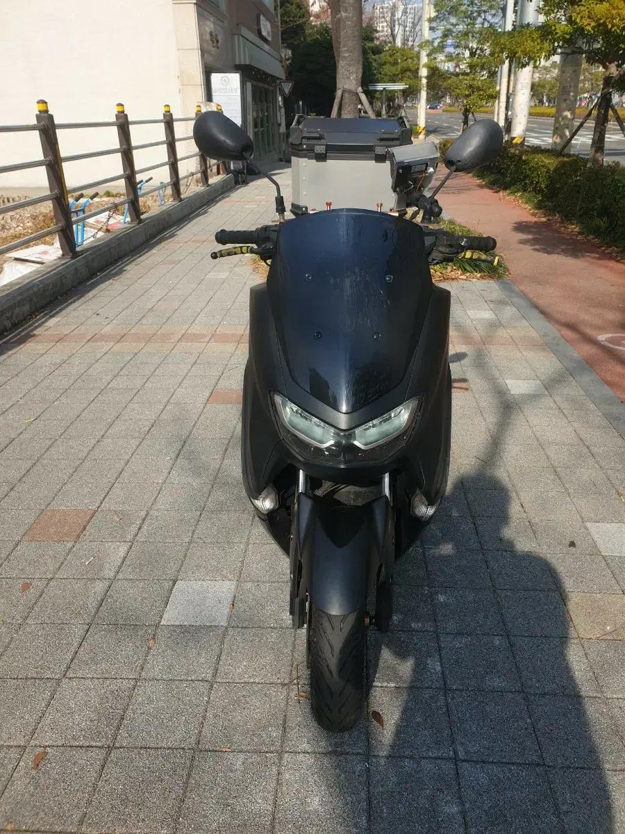 24년식  nmax  오토바이스쿠터