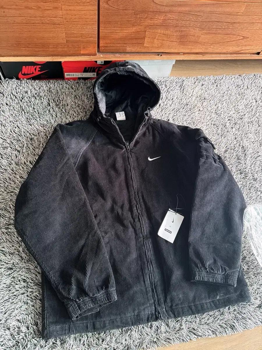 나이키 X 슈프림 코듀로이 후드 자켓 블랙