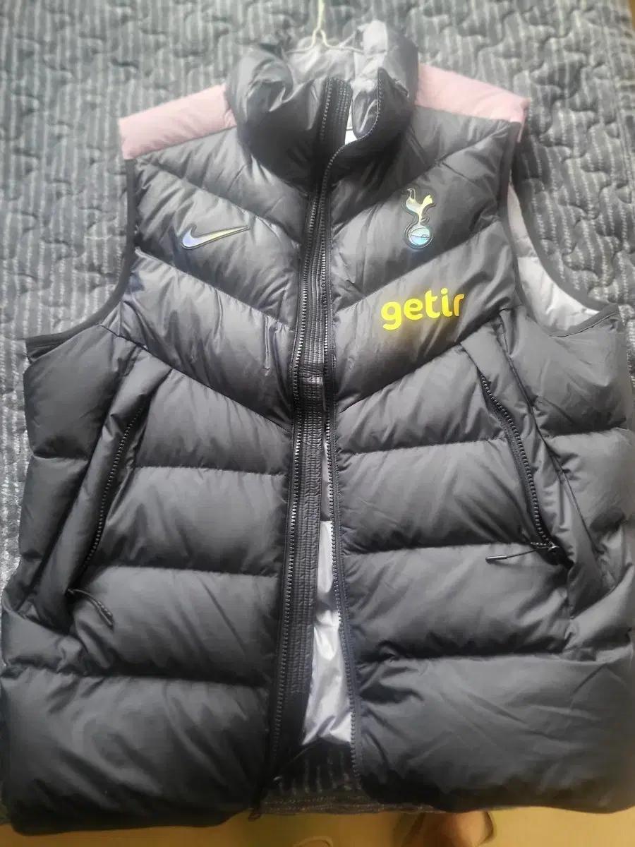 나이키 토트넘 패딩 조끼 남색 L사이즈(해외사이즈)<1번 착용>