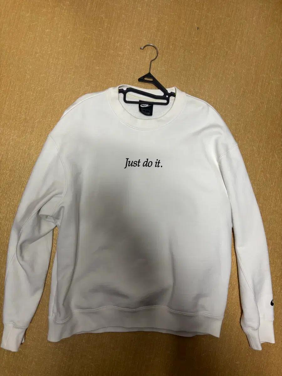 나이키 Just do it 화이트 맨투맨티