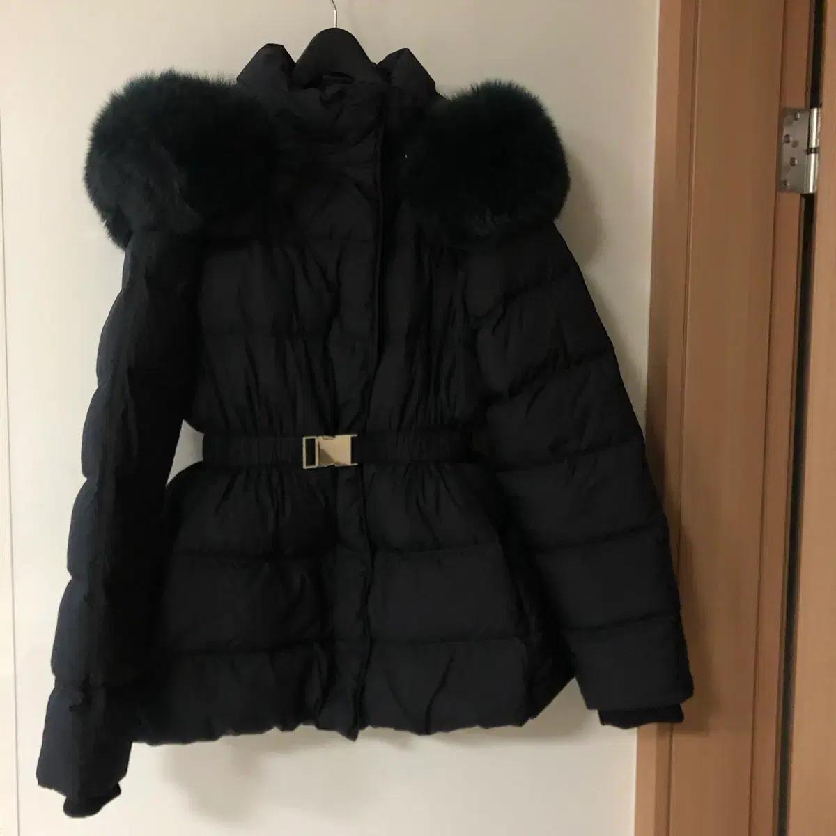 더블제이 블랙 왕 폭스퍼 벨티드 점퍼 숏 패딩 코트 벨트 올드머니룩