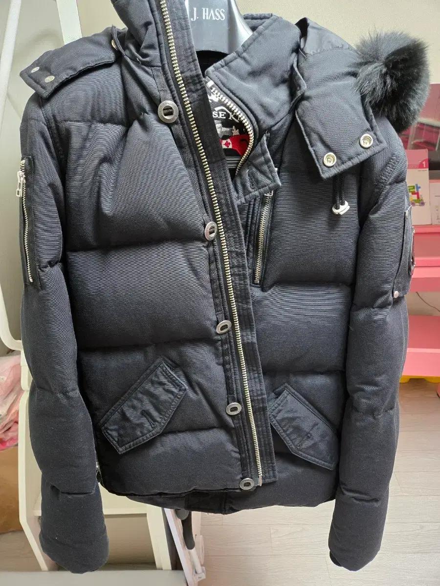 무스너클 남성 패딩