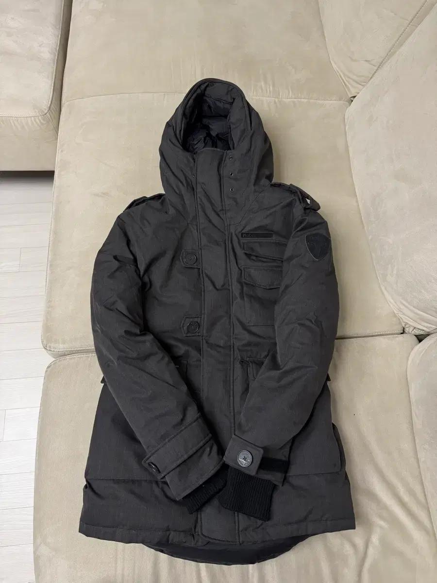 노비스 패딩 XS이지만 많이 크게나와서 남성95정도 됩니다