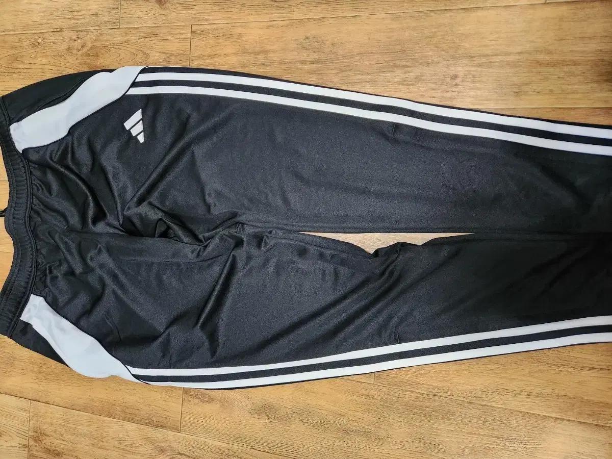 아디다스 트레이닝 바지