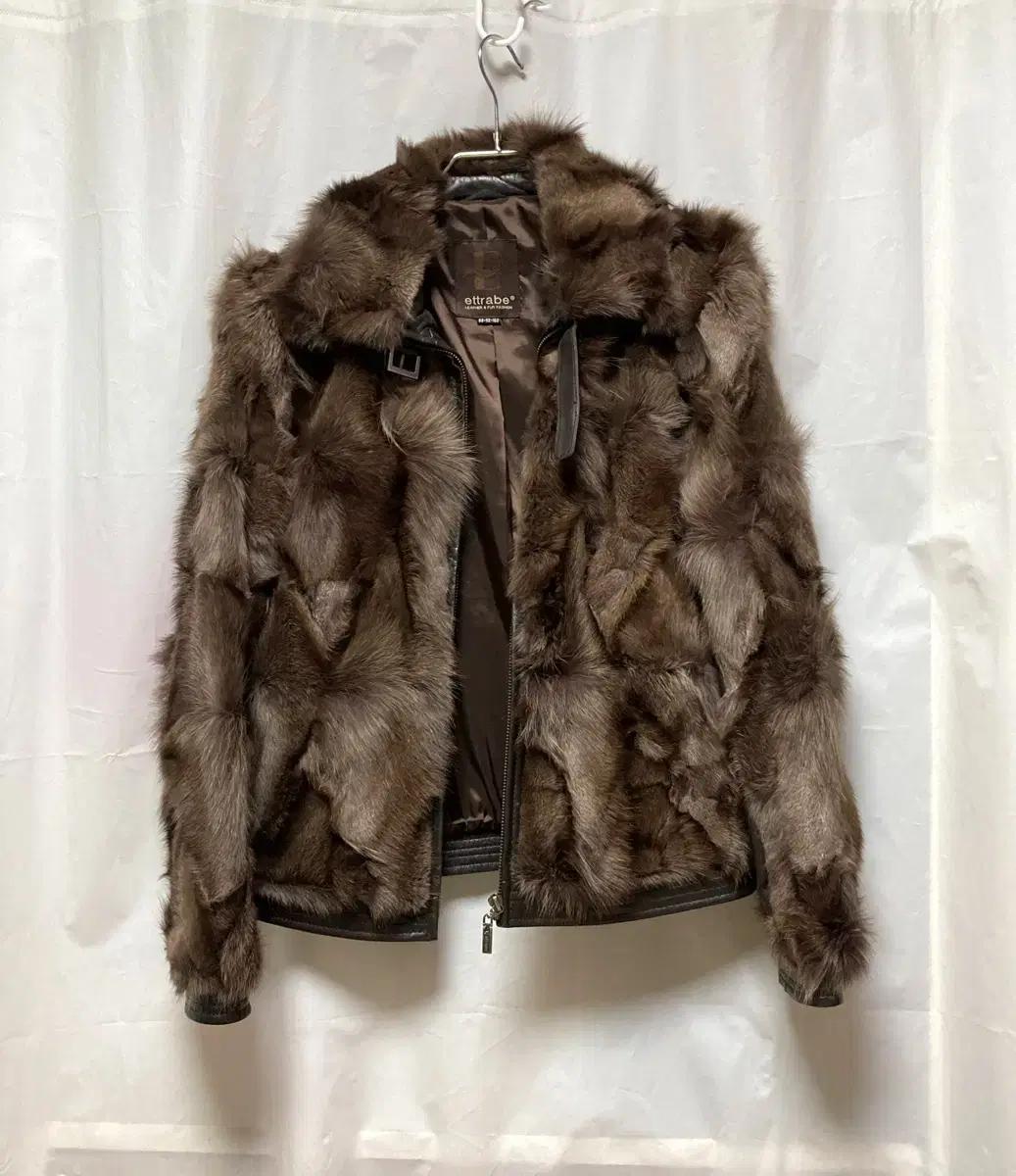 에뜨라베(ettrabe) 천연 여우털 재킷 저렴하게 올려요~
