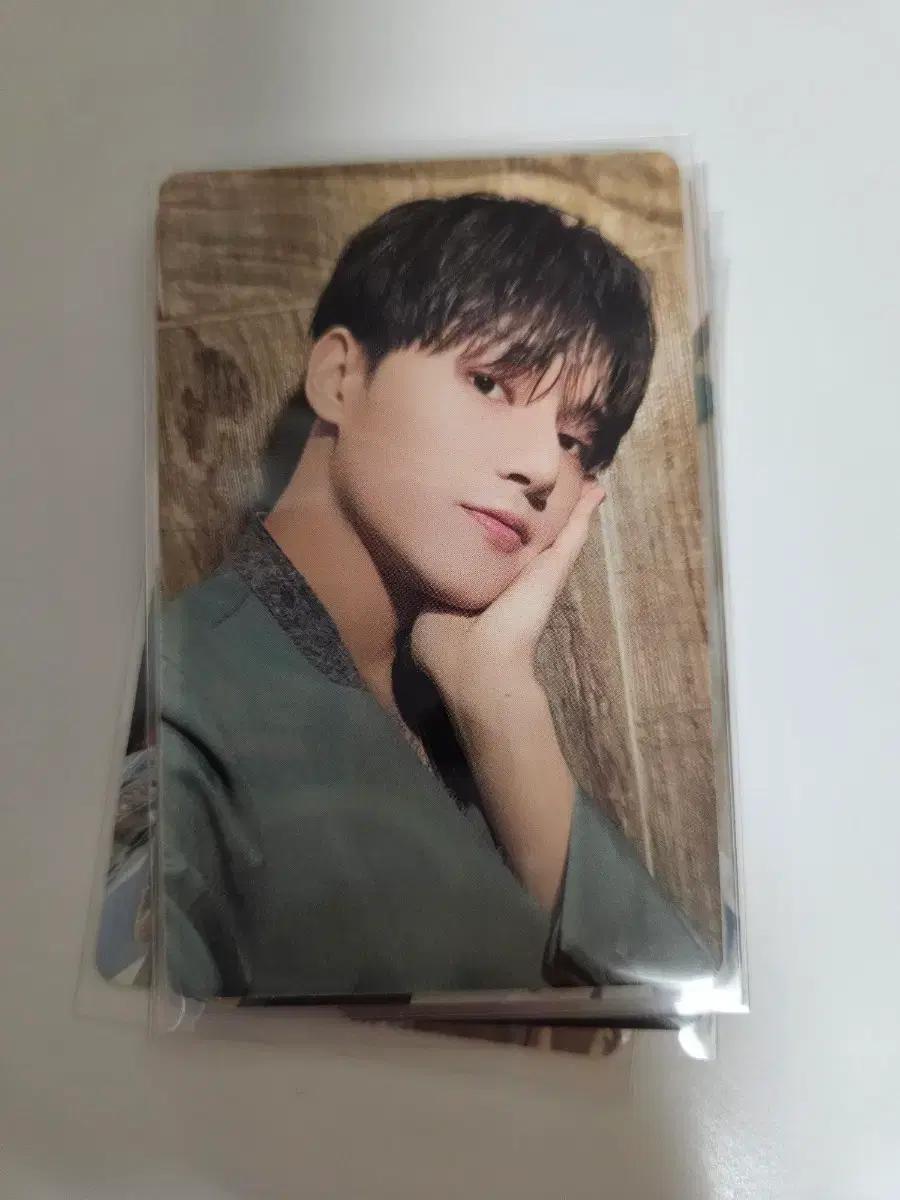 에이티즈 우영 골든아워 파트1 포카