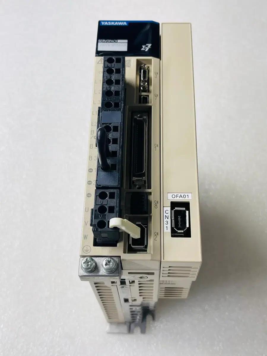 YASKAWA. SGD7S-2R8A00A