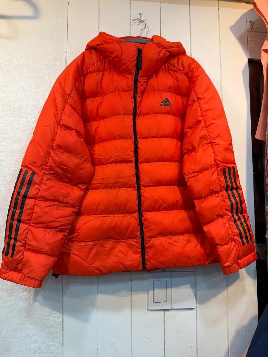 아디다스 오렌지 패딩 점퍼