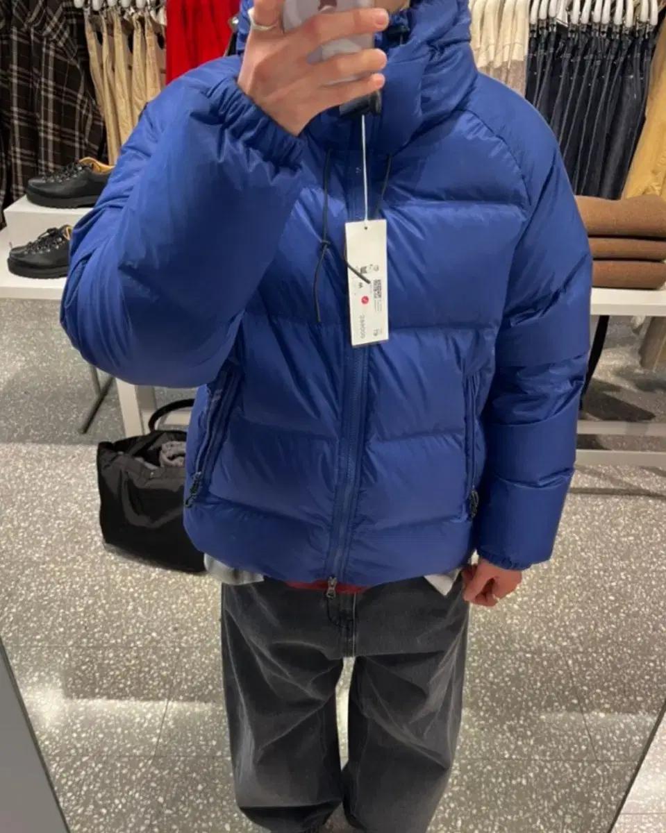 정가 40만) ARKET 아르켓 텐씨맛 푸퍼패딩 블루