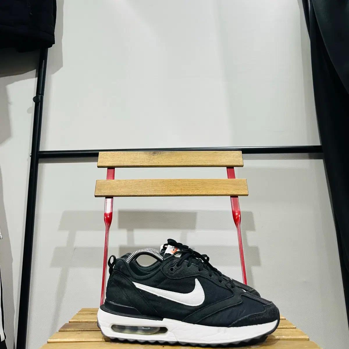 250) 나이키 운동화 남녀공용 신발 에어 맥스 던